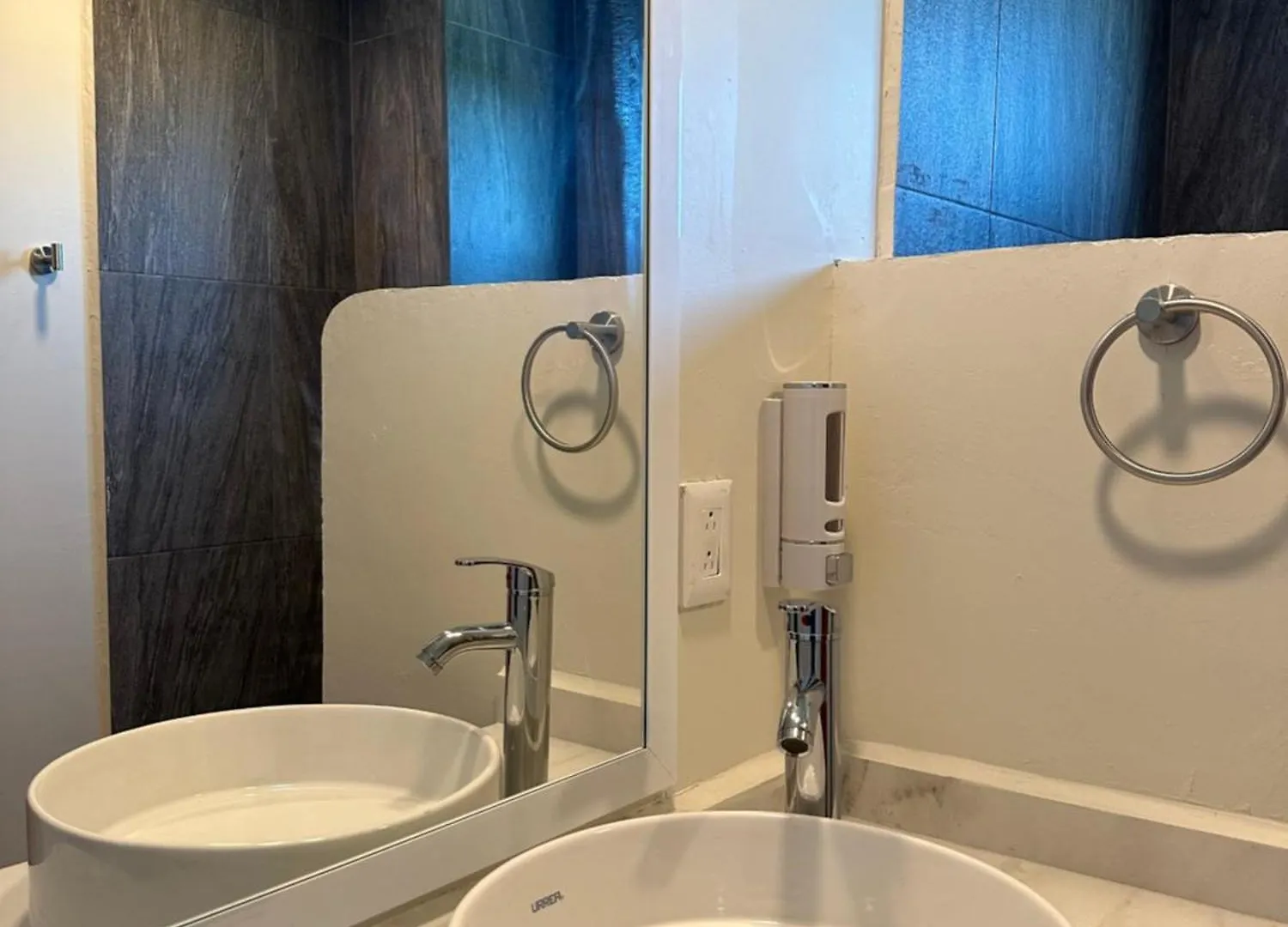 Oneiro Suites With Sea View Mahahual Hotel