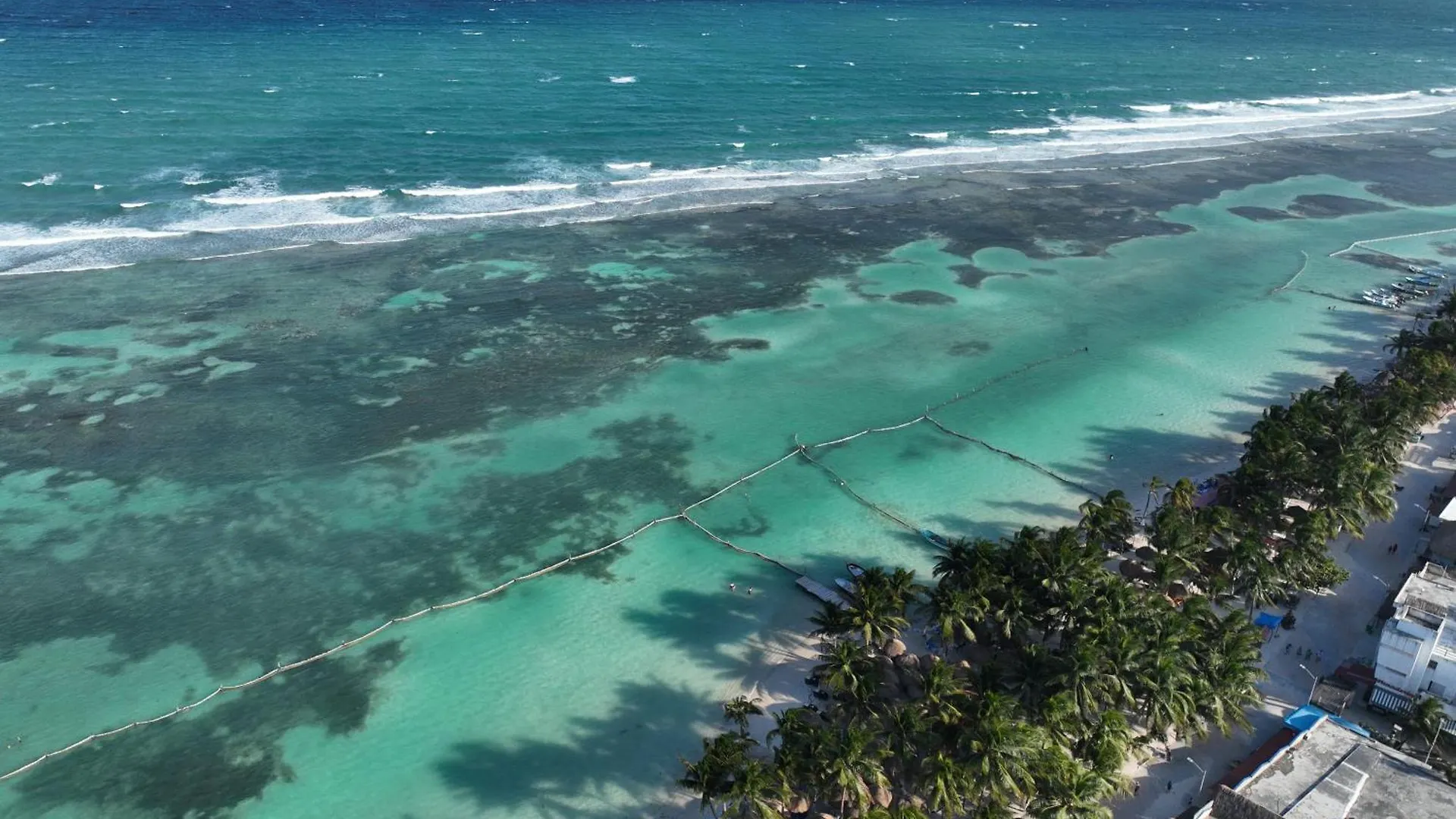 Oneiro Suites With Sea View Mahahual Hotel