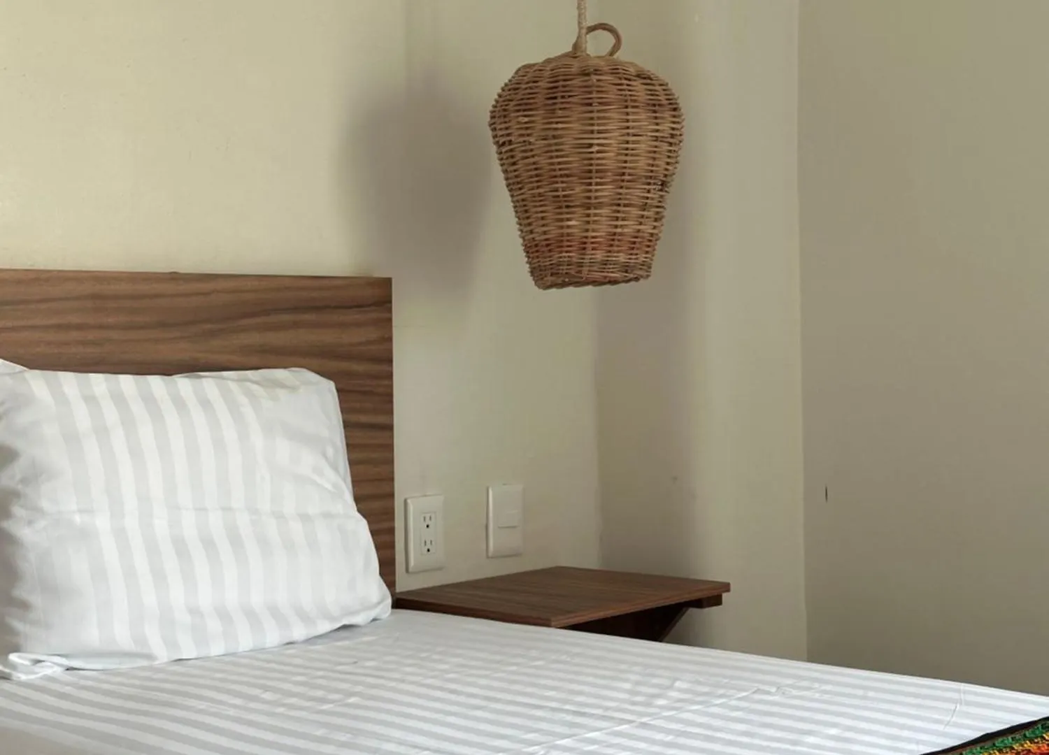 Oneiro Suites With Sea View Махауаль