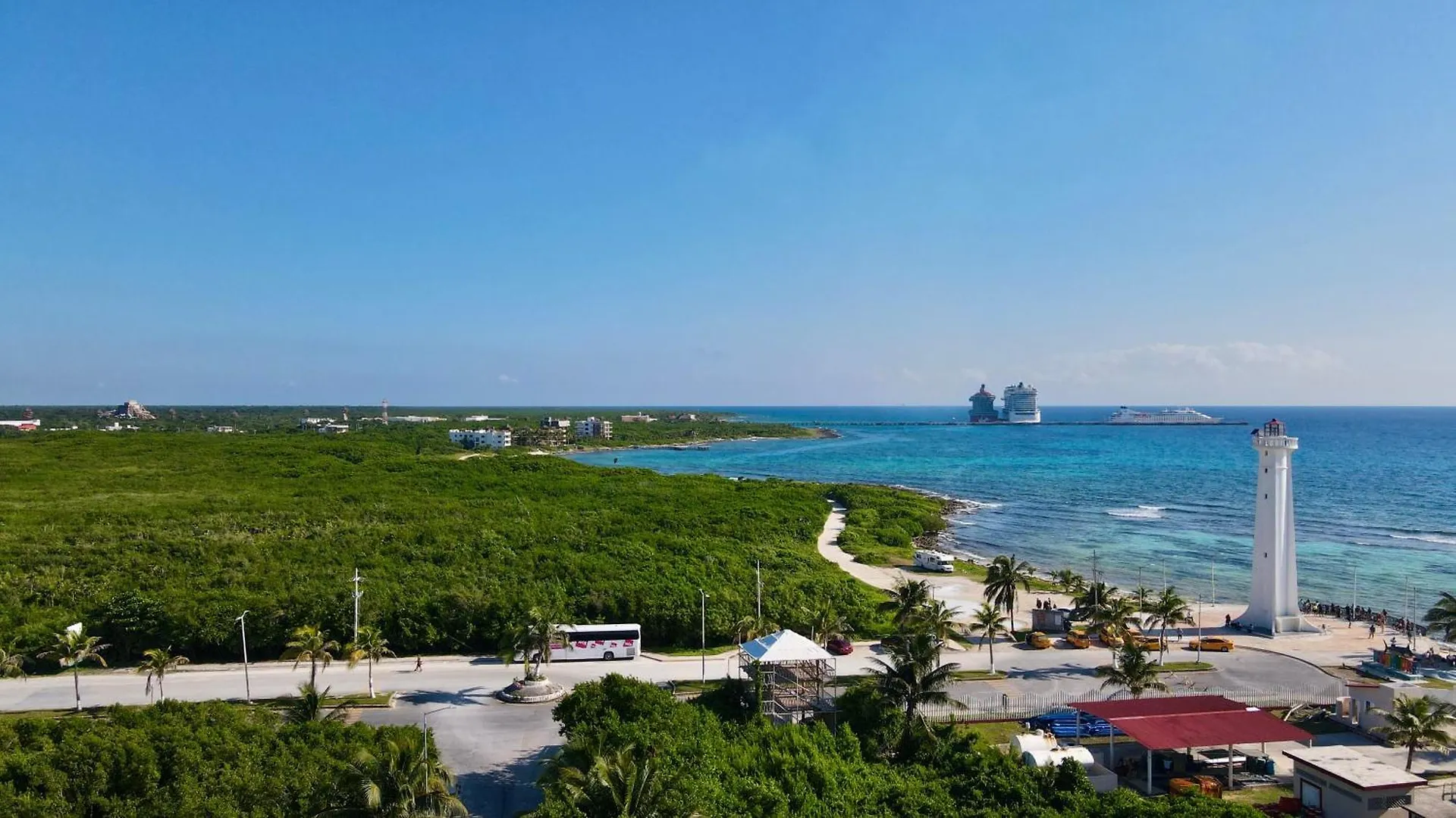 Oneiro Suites With Sea View Махауаль Отель
